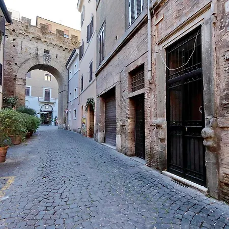 דירה Characteristic Just Beside The Vatican