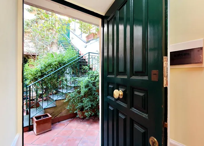 Characteristic Just Beside The Vatican דירה רומא